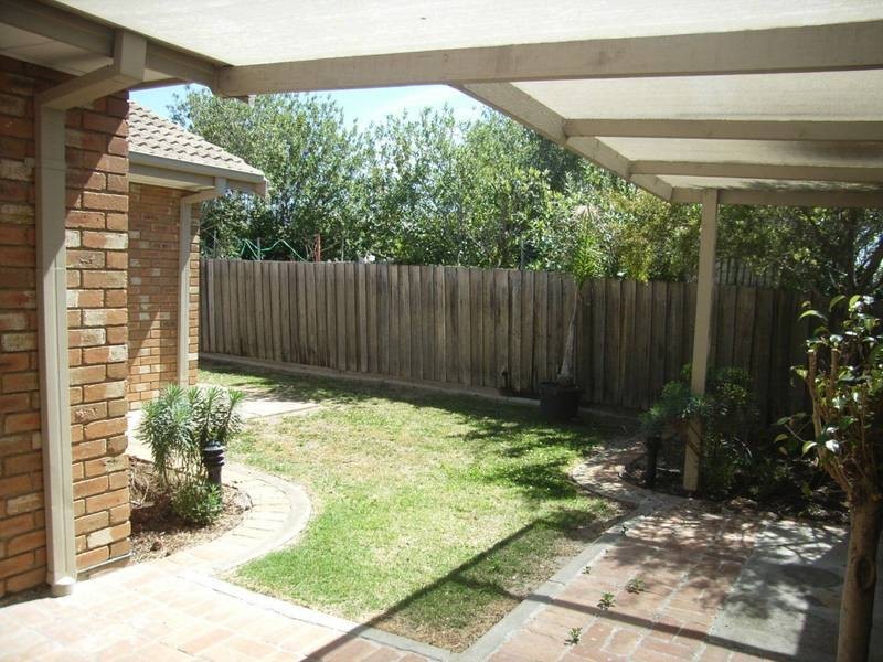 15 Whitehead Court, Altona Meadows VIC 3028