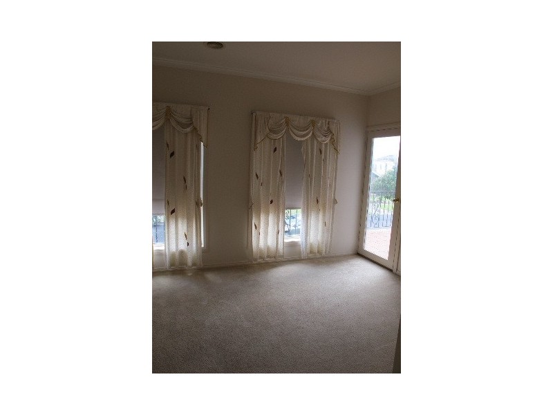 1/10 Mount Street, Altona VIC 3018