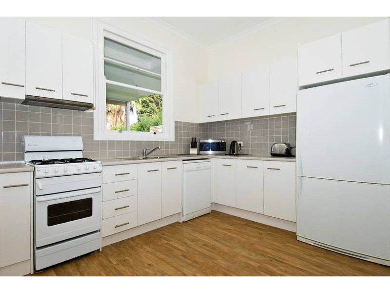 24 Jack Street, Newport VIC 3015