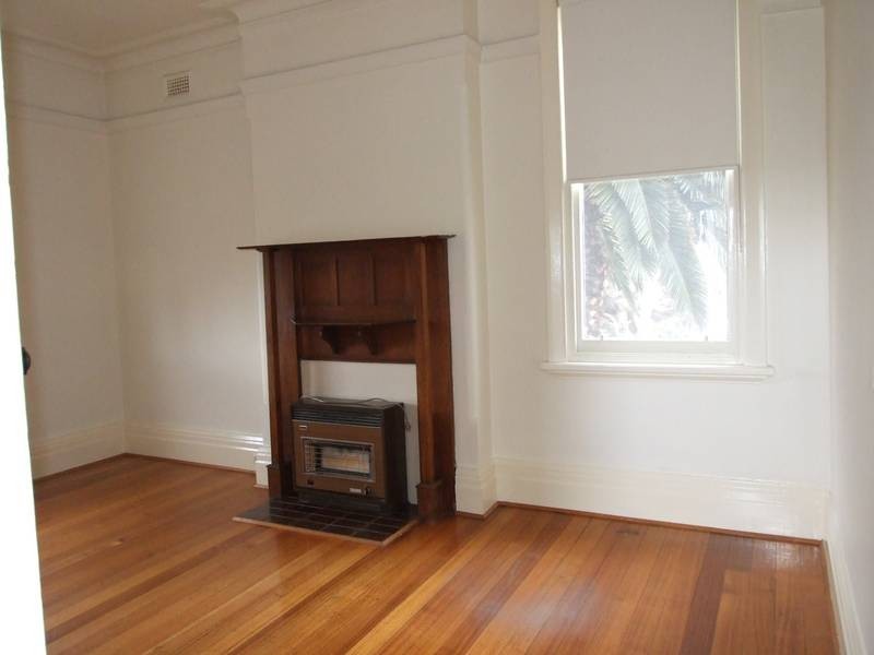 2/344 Melbourne Rd, Newport VIC 3015