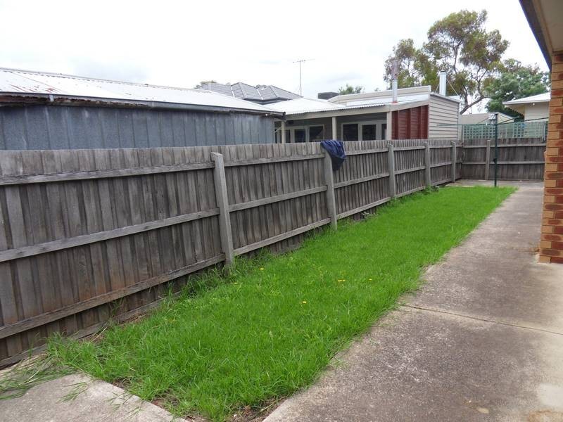 16 Kingham Street, Newport VIC 3015