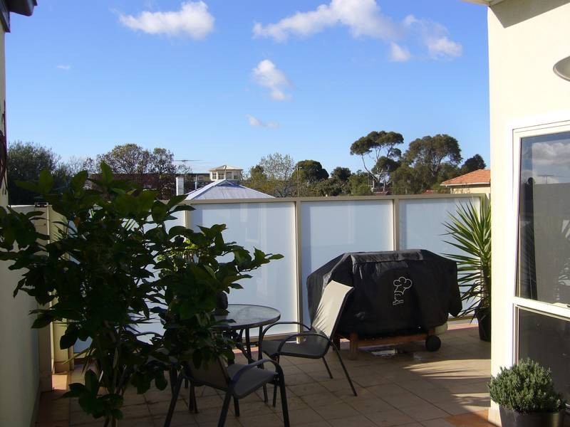 5 Deborah Lane, Newport VIC 3015