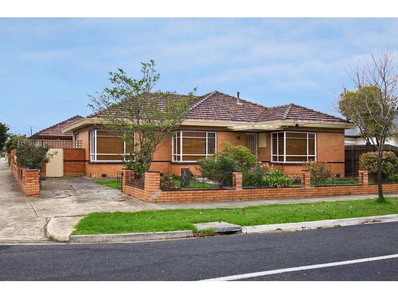 54 May Street, Altona North VIC 3025