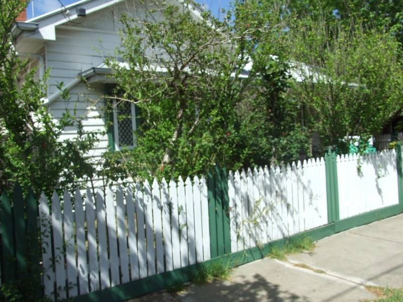 15 Salisbury Street, Newport VIC 3015