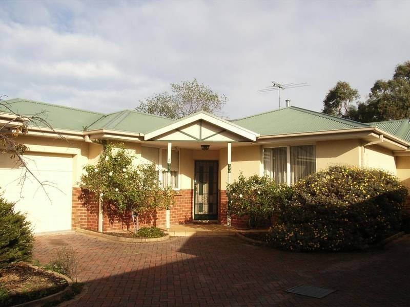 2/11-13 Arras Street, Spotswood VIC 3015