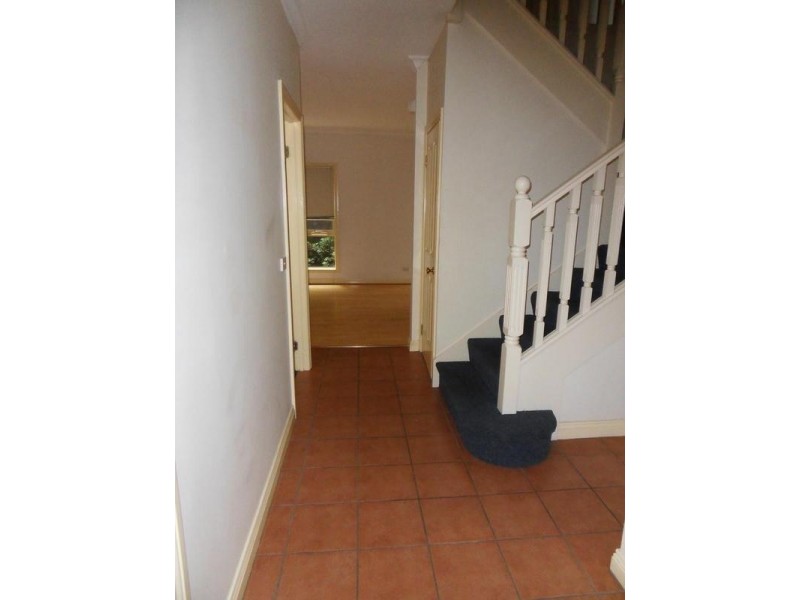 4/1 Stephenson Street, Spotswood VIC 3015