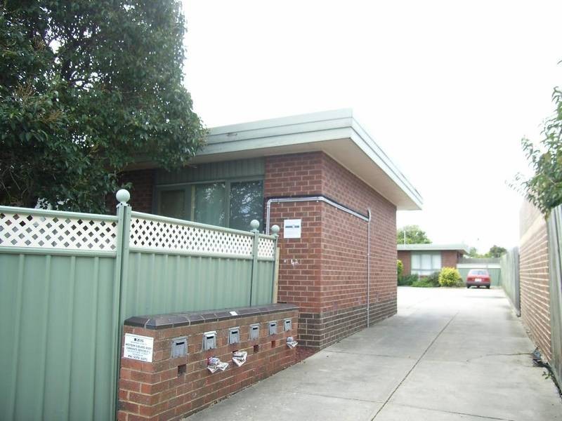 2/42 Bradley Street, Newport VIC 3015
