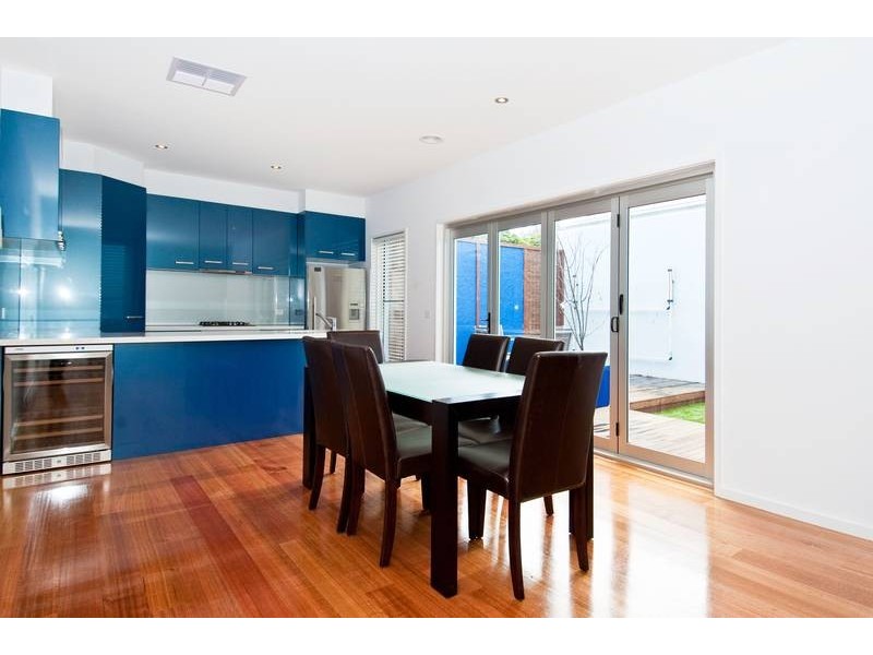 3/227 Woods Street, Newport VIC 3015