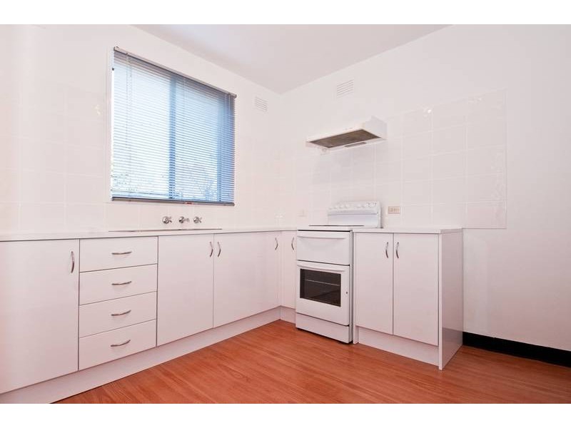 10/17 Greene Street, South Kingsville VIC 3015