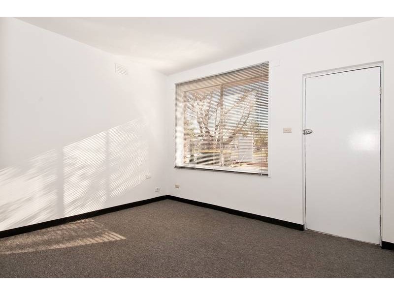 10/17 Greene Street, South Kingsville VIC 3015