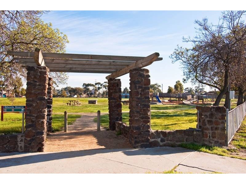 10/17 Greene Street, South Kingsville VIC 3015