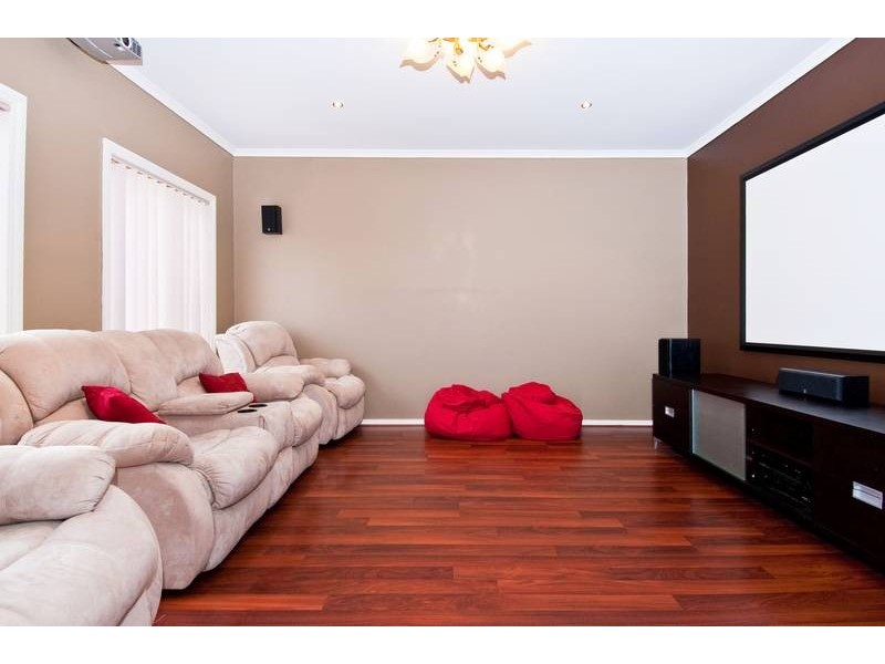 24 Jared Road, Altona Meadows VIC 3028