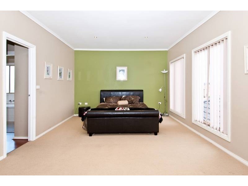 24 Jared Road, Altona Meadows VIC 3028