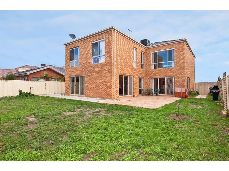 24 Jared Road, Altona Meadows VIC 3028