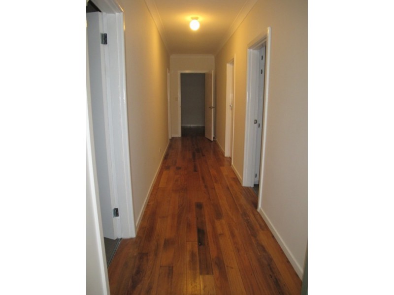 1/100 Johnston Street, Newport VIC 3015