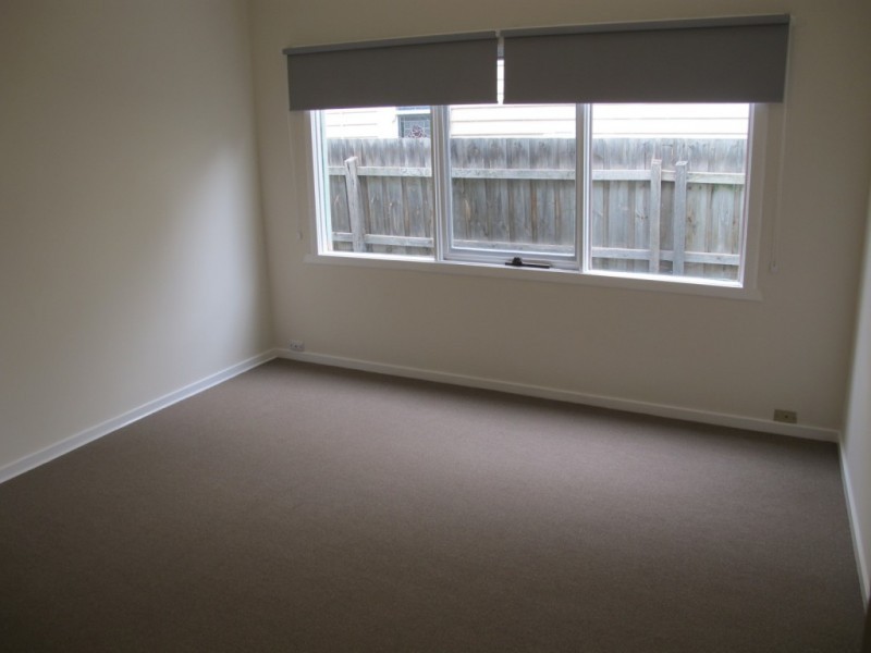 1/100 Johnston Street, Newport VIC 3015