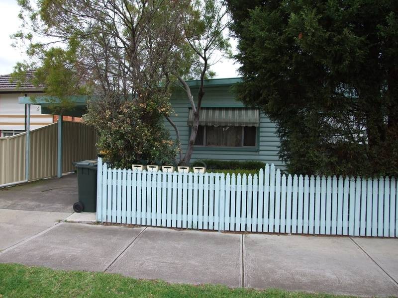 2/100 Johnston Street, Newport VIC 3015