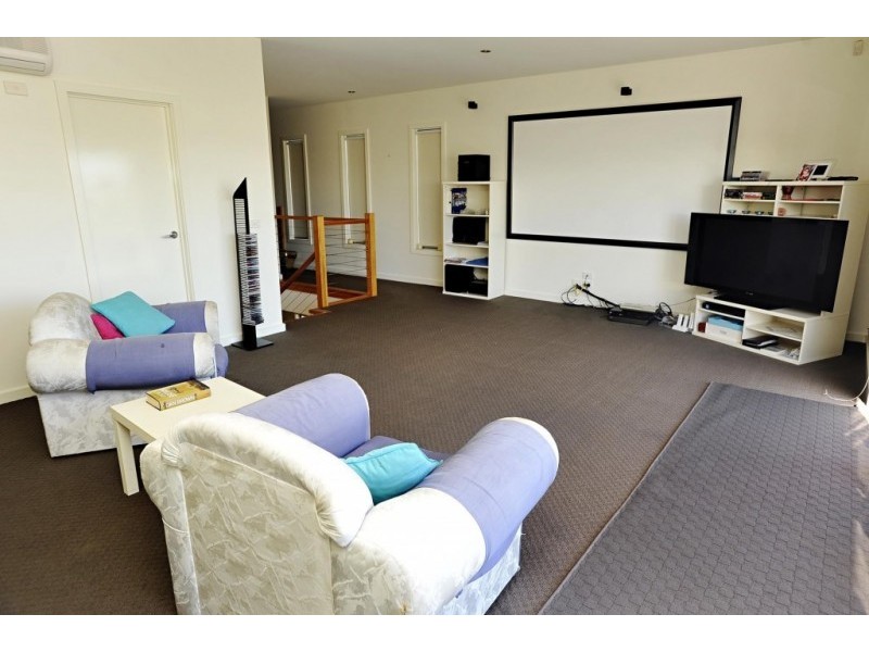 133 John Liston Dive, Newport VIC 3015