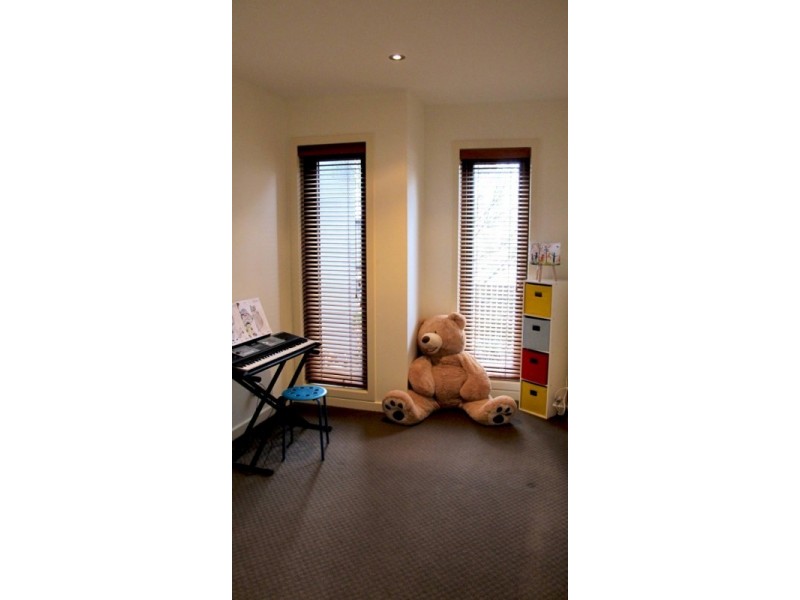 133 John Liston Dive, Newport VIC 3015