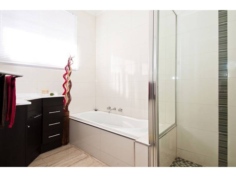 18 Murphy Street, Altona North VIC 3025