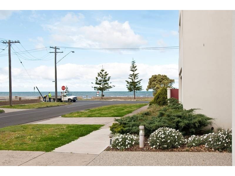 99b Esplanade, Altona VIC 3018