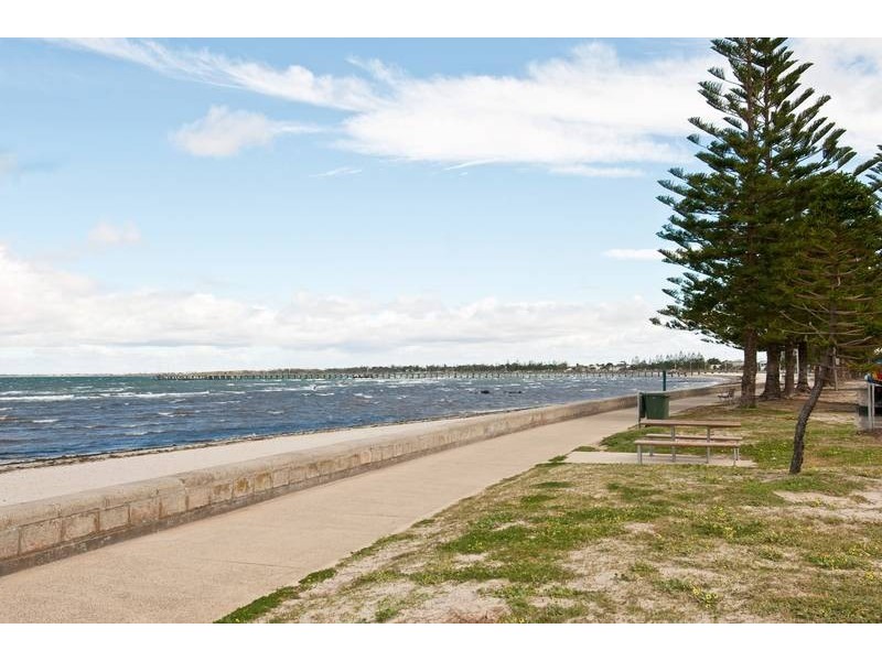 99b Esplanade, Altona VIC 3018
