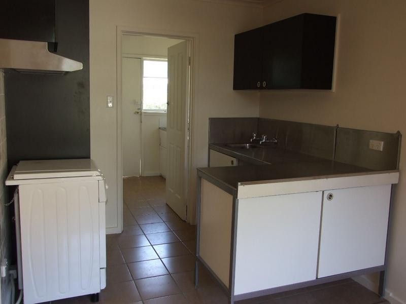 3/36 Robert, Newport VIC 3015