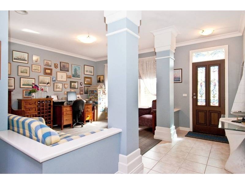 12 West Court, Williamstown VIC 3016