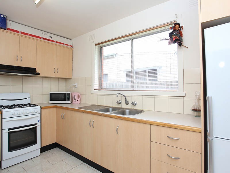 2/221 Blackshaws Road, Altona North VIC 3025