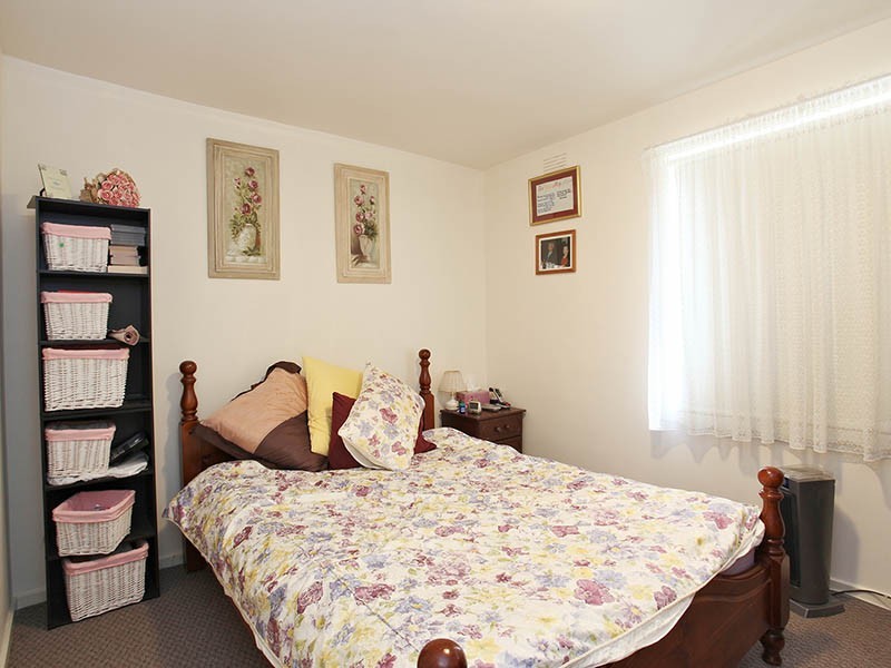 2/221 Blackshaws Road, Altona North VIC 3025
