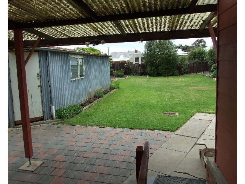 14 Laurie Street, Newport VIC 3015