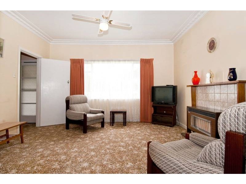 14 Amaranth Avenue, Altona North VIC 3025