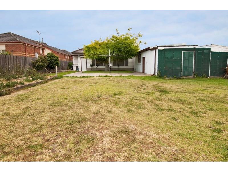 14 Amaranth Avenue, Altona North VIC 3025