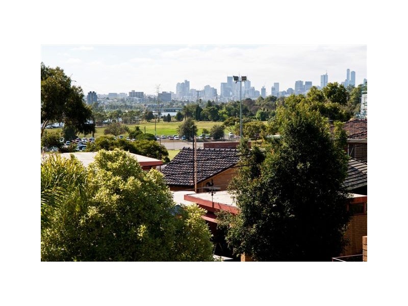 12 Smith Crescent, Footscray VIC 3011