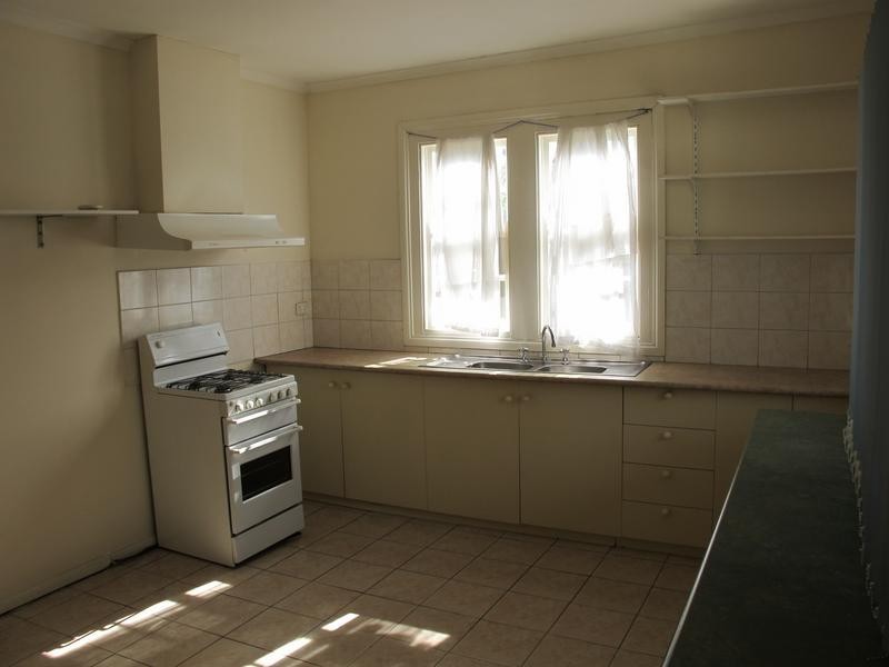 54 Challis St, Newport VIC 3015