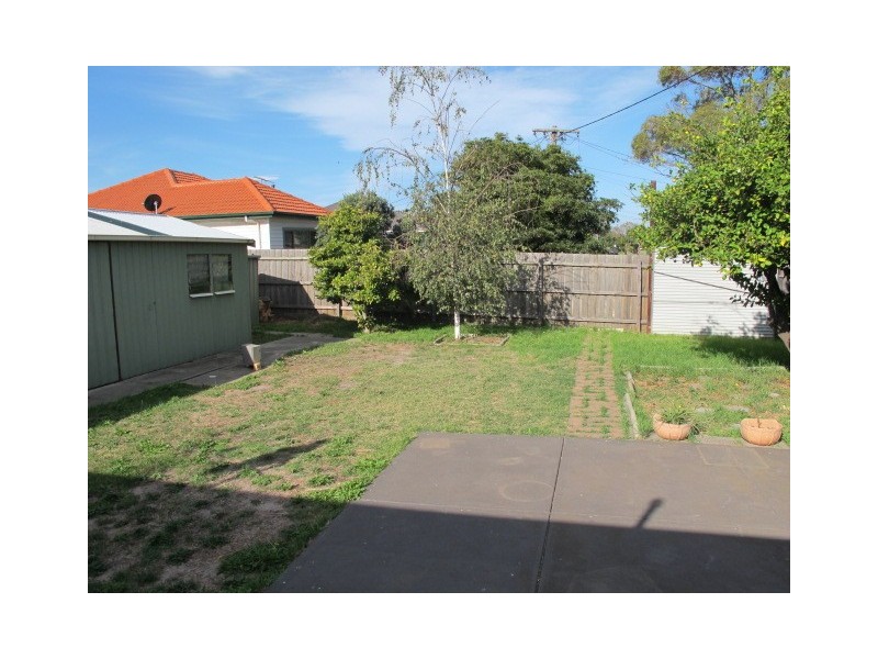 24 Cooper Avenue, Altona North VIC 3025