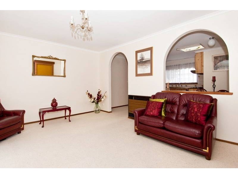 2/9 David Street, Altona VIC 3018