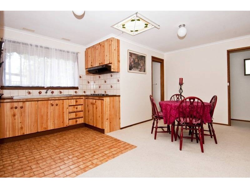 2/9 David Street, Altona VIC 3018