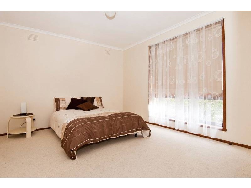 2/9 David Street, Altona VIC 3018