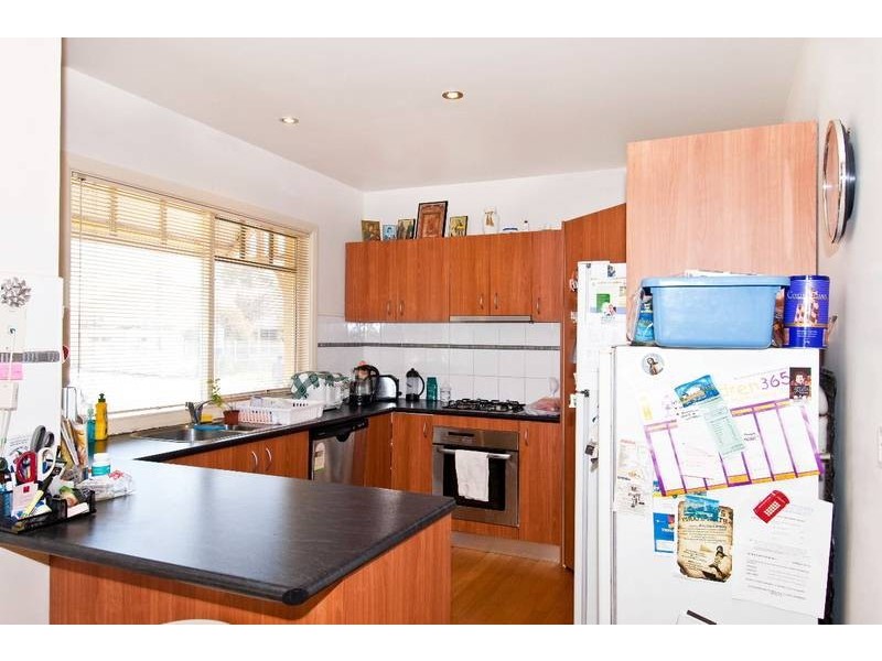 8 Sutton Street, South Kingsville VIC 3015