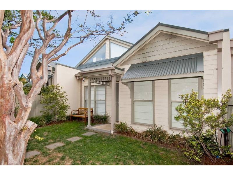 2/59-61 Elizabeth Street, Newport VIC 3015