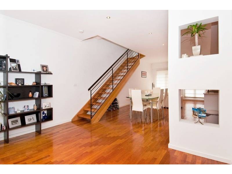 2/59-61 Elizabeth Street, Newport VIC 3015