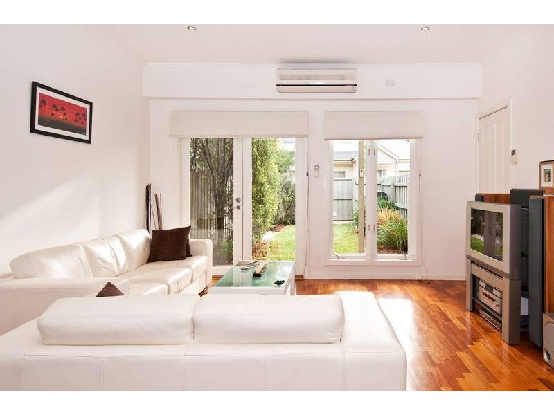 2/59-61 Elizabeth Street, Newport VIC 3015