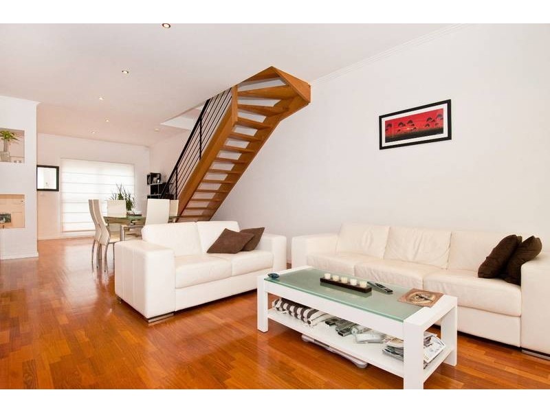 2/59-61 Elizabeth Street, Newport VIC 3015