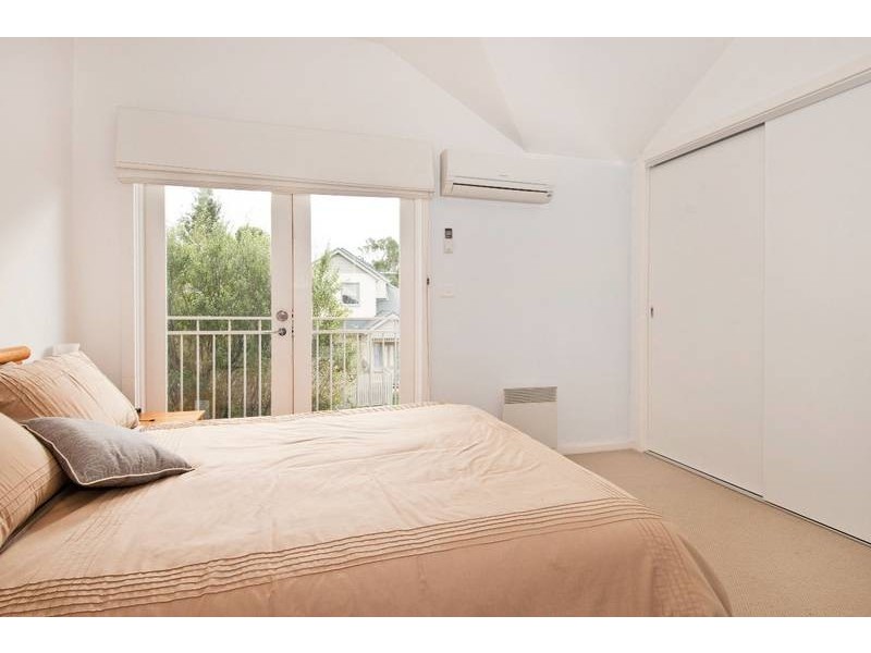 2/59-61 Elizabeth Street, Newport VIC 3015