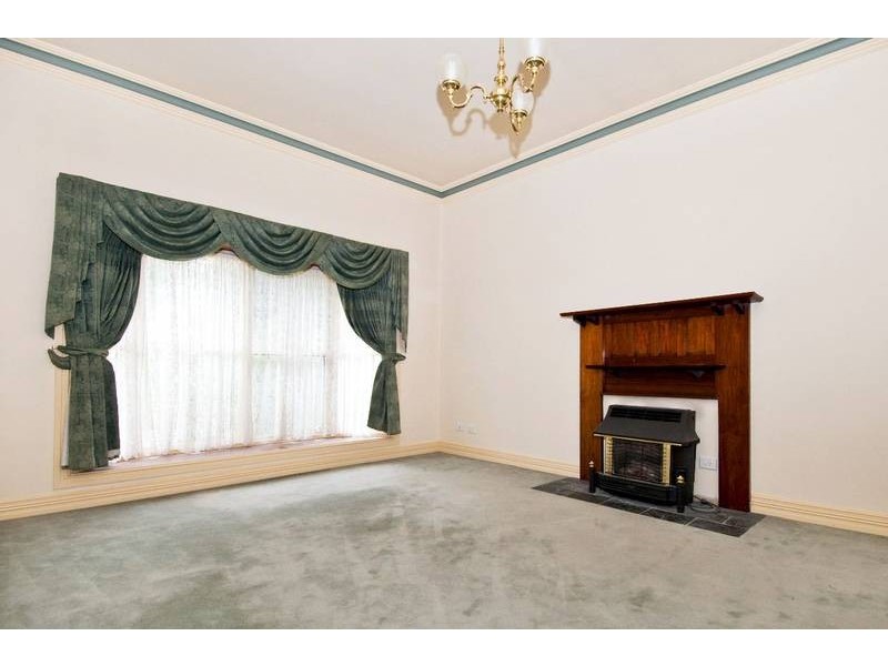 49 Schutt Street, Newport VIC 3015