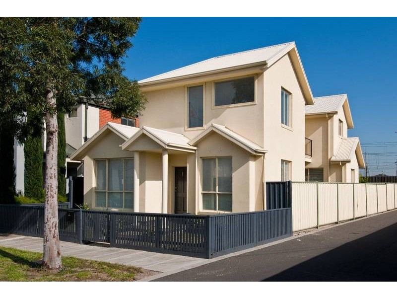 201 John Liston Drive, Newport VIC 3015
