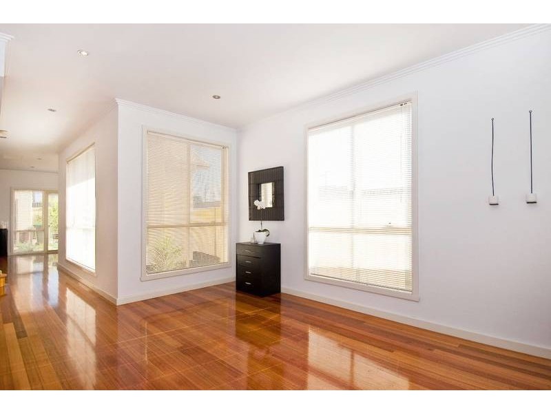 201 John Liston Drive, Newport VIC 3015