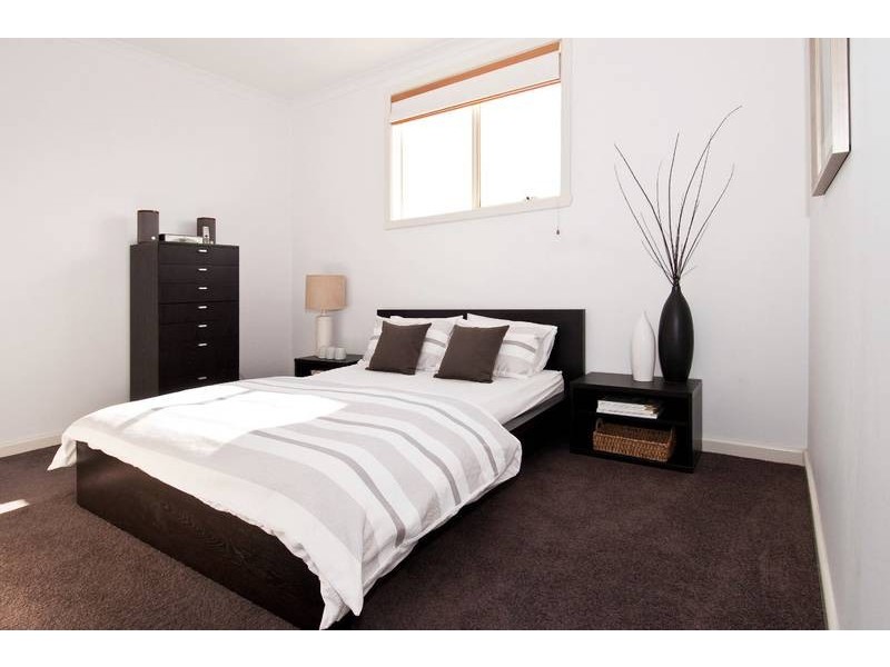 201 John Liston Drive, Newport VIC 3015