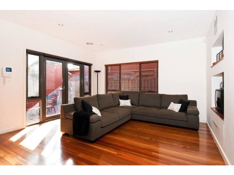 13 Breadalbane Place, Newport VIC 3015